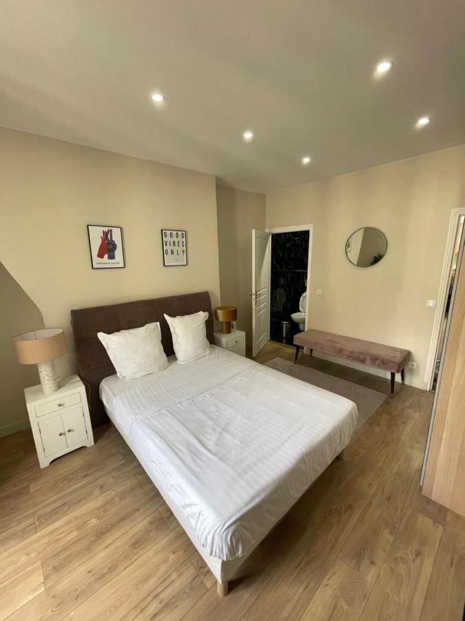 Saint Martin Family Apartment Paris Bagian luar foto
